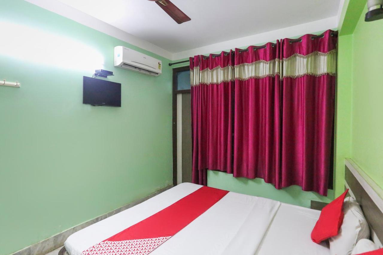 Oyo 60609 Hotel Tanushree Rampurhat Exterior photo